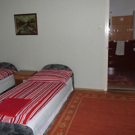 Fenyves Apartman Sárospatak エクステリア 写真
