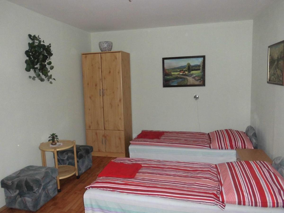Fenyves Apartman Sárospatak エクステリア 写真